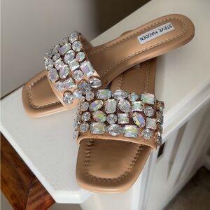 Steve Madden Beige Crystal Embellished Sandals - NEW w/out tag (never worn)